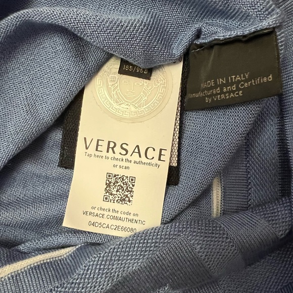 🆕💯AUTHENTIC VERSACE SWEATSHIRT - Picture 5 of 9